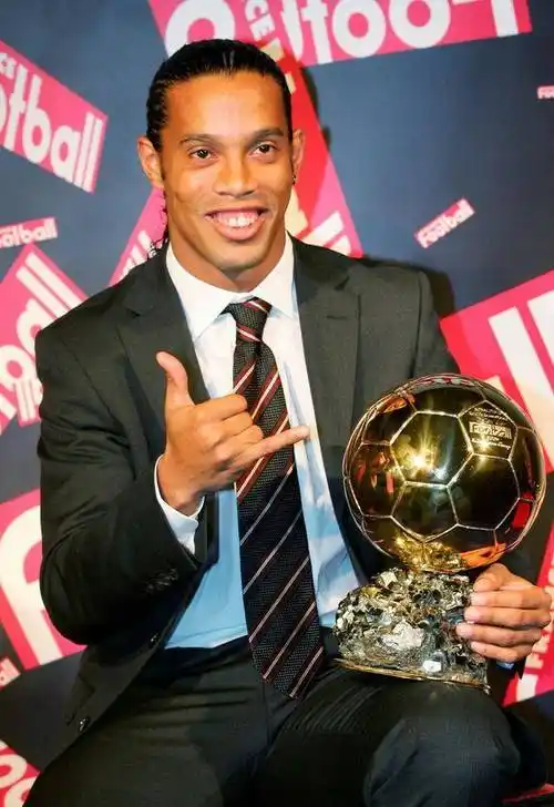 年马德里举 年马德里举