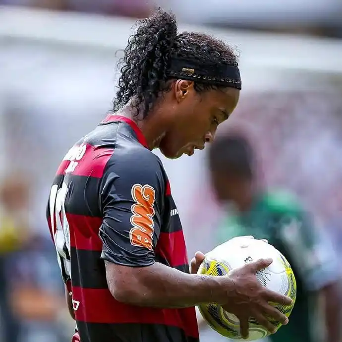 率都居于英 率都居于英